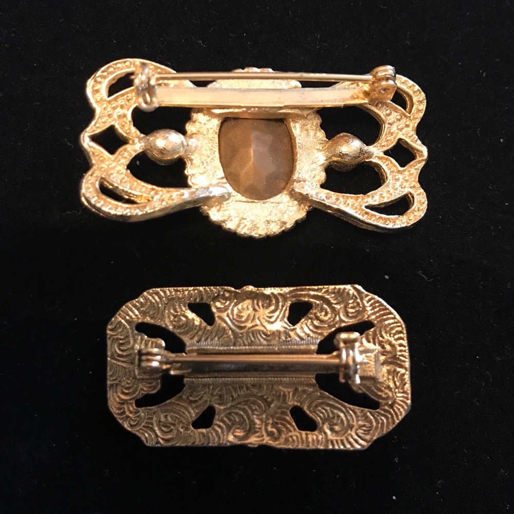 Two Vintage Brooch Pins - Picture 2 of 2